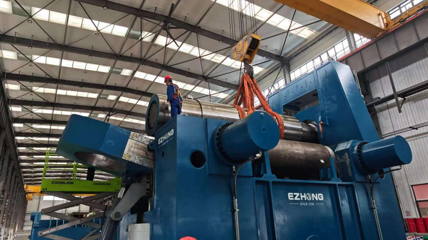 hubei-heavy-equipment-5200t-extra-large-plate-bending-machine-observation-2.jpg hubei-heavy-equipment-5200t-extra-large-plate-bending-machine-observation-2.jpg